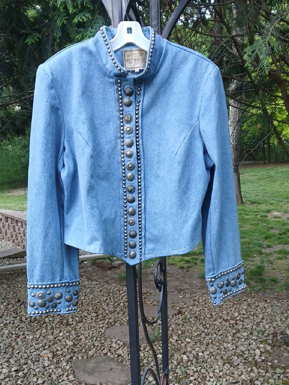 Double D Ranch VINTAGE denim jacket silver Buttons Sz L